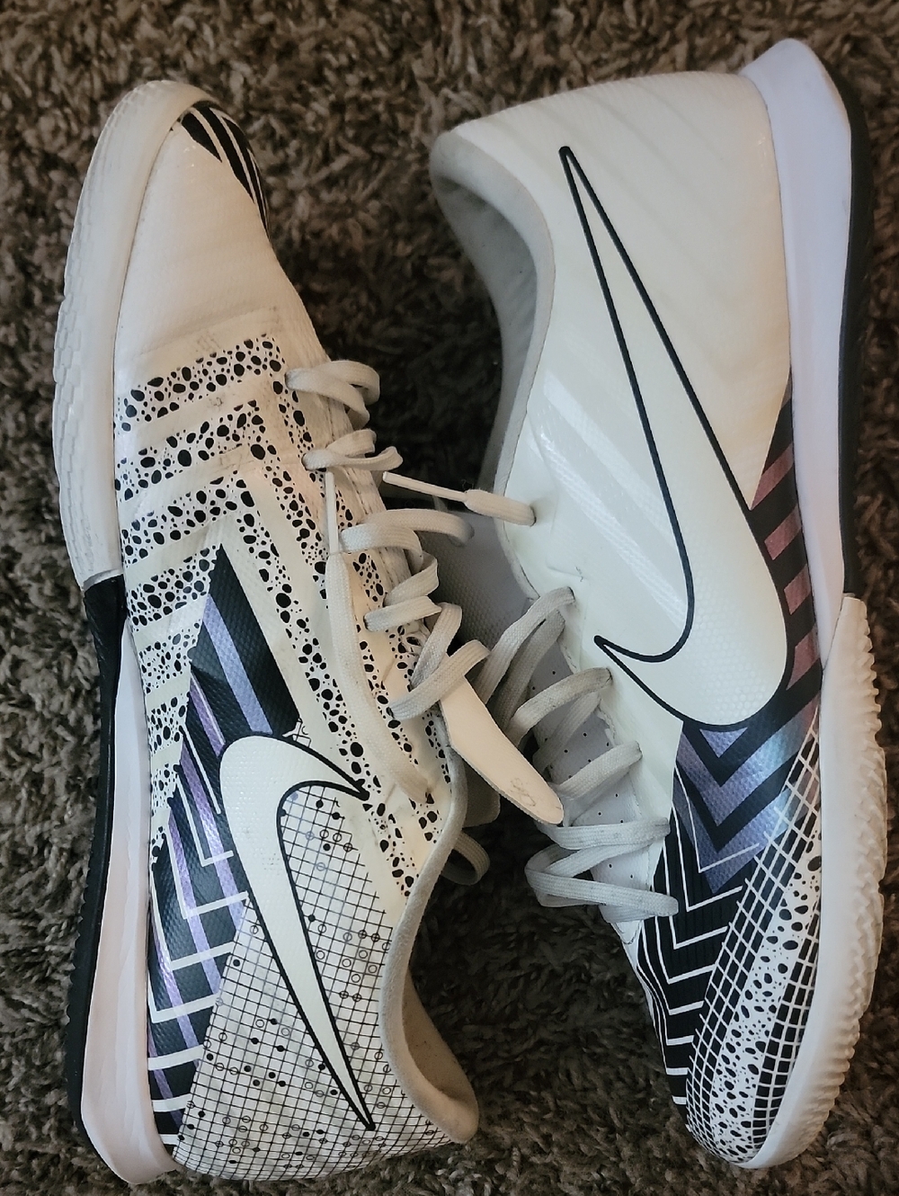 Nike Mercurial Vapor 13 Academy MDS IC indoor soccer shoes - Size 8